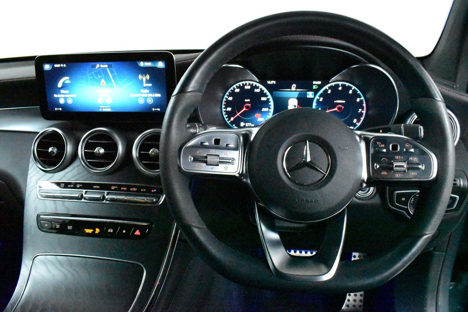 2022 Mercedes-Benz GLC-Class GLC300 — photo 5