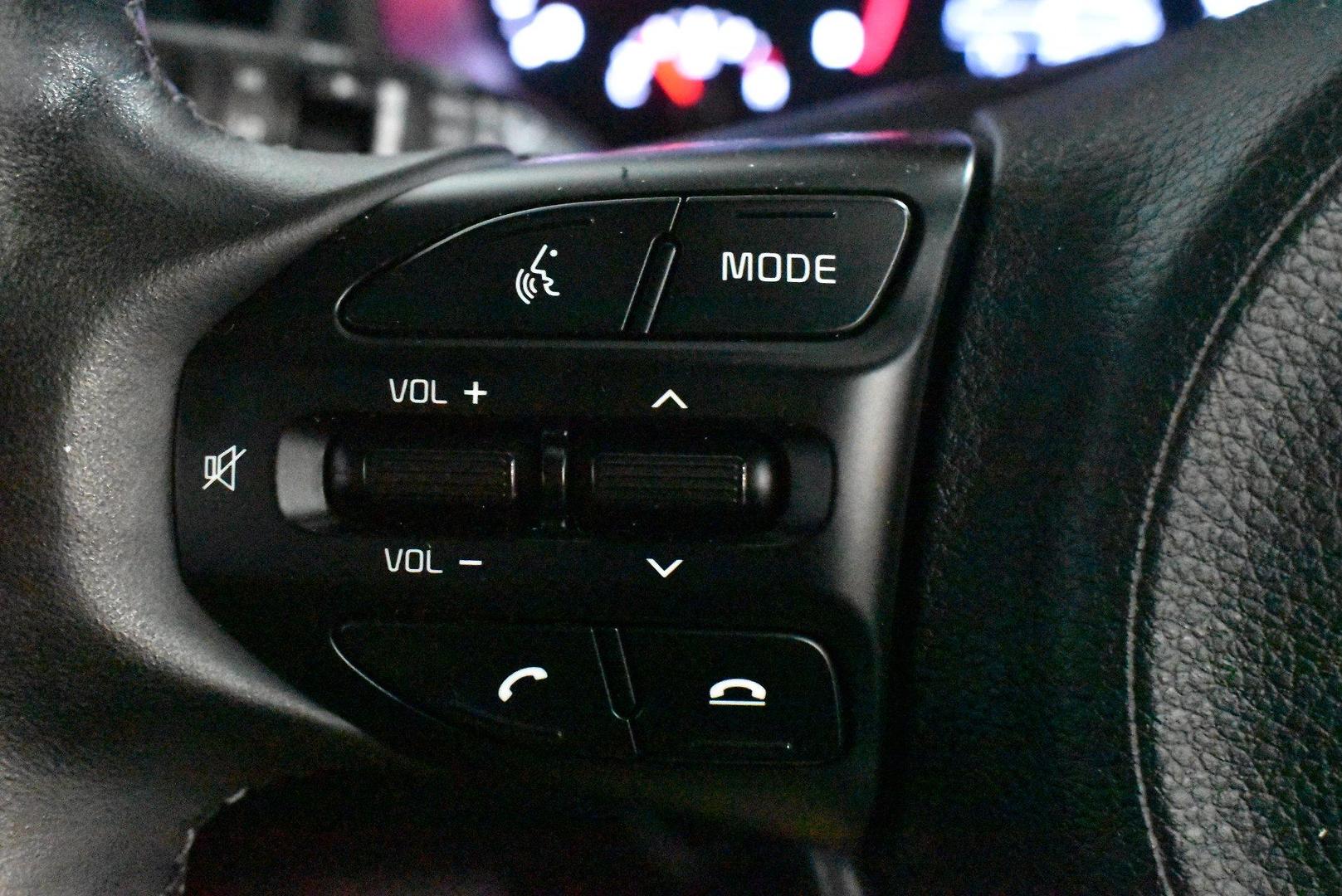 2017 Kia Rio Si — photo 21