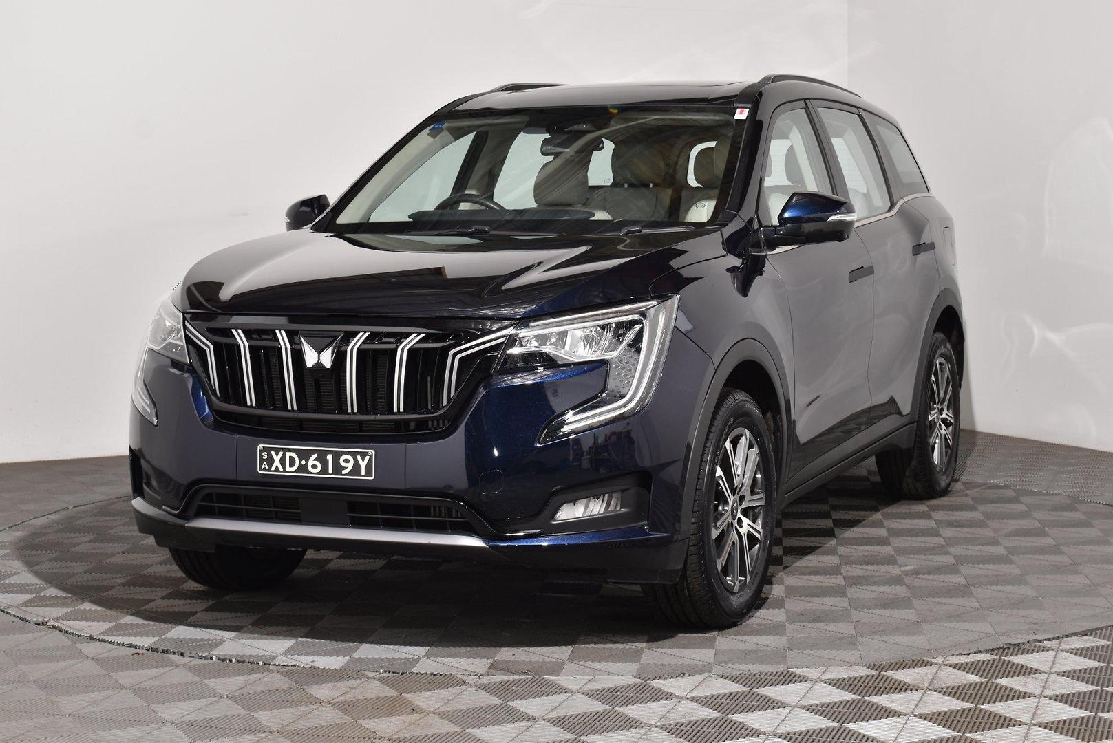2023 Mahindra XUV700 AX7L — photo 13