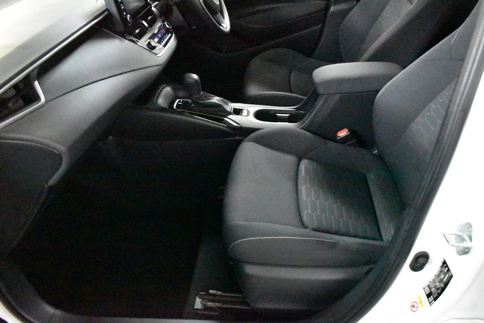 2018 Toyota Corolla Ascent Sport — photo 7