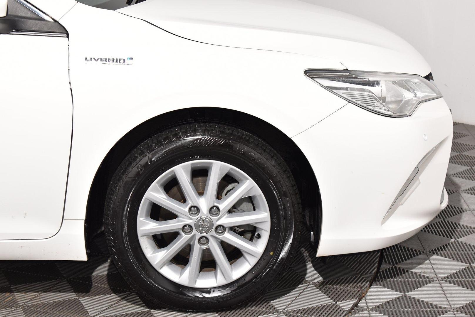 2015 Toyota Camry Altise — photo 19