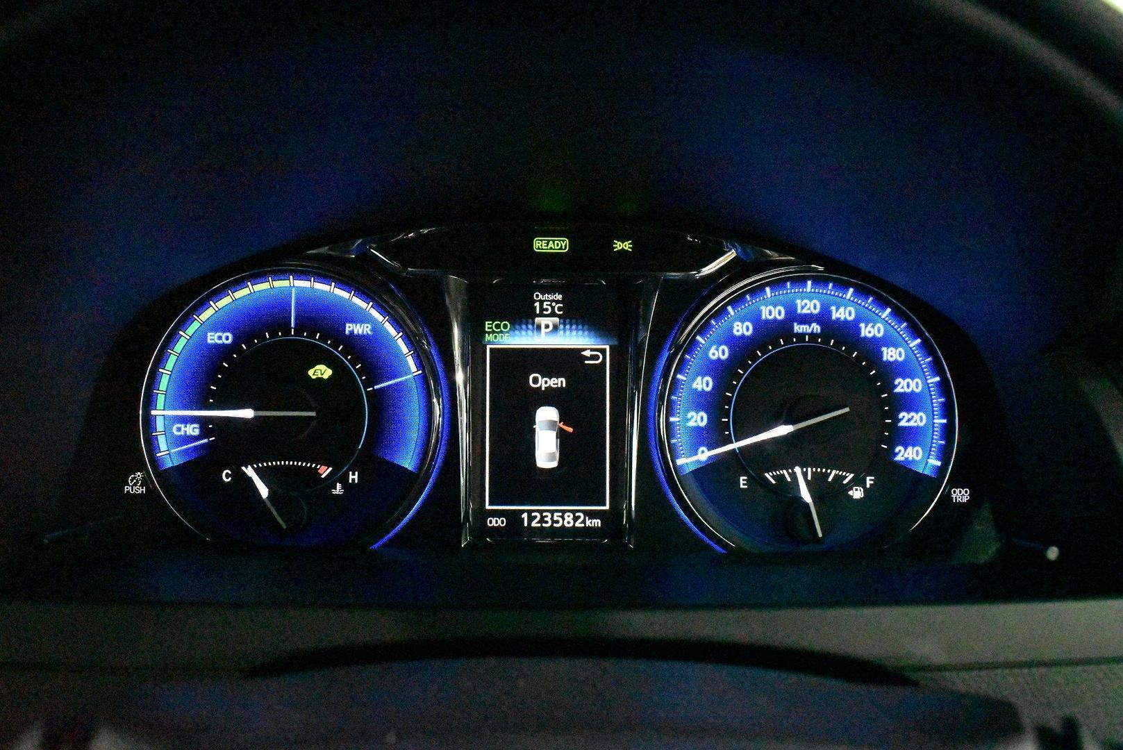 2015 Toyota Camry Altise — photo 25