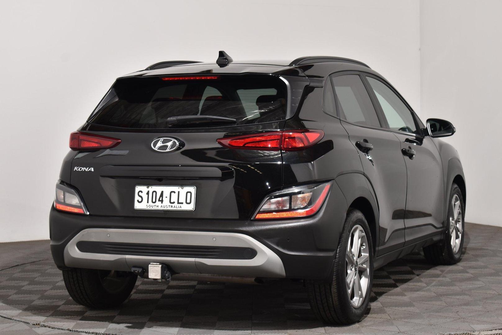 2021 Hyundai Kona Active — photo 2