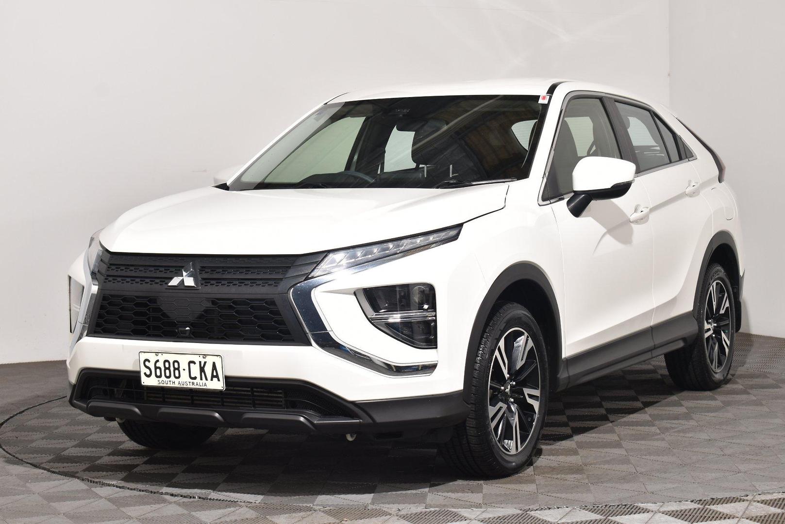 2021 Mitsubishi Eclipse Cross ES — photo 13