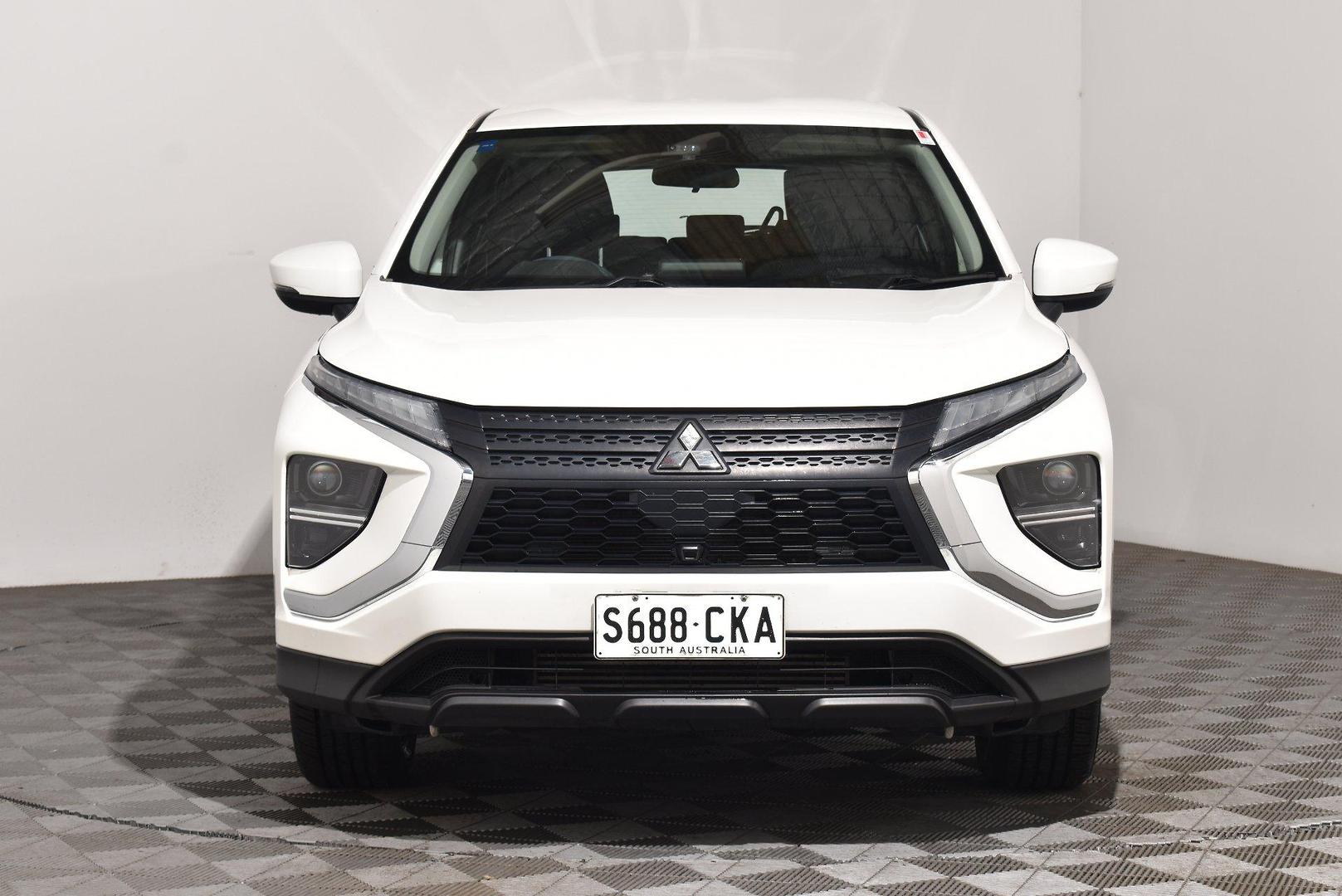 2021 Mitsubishi Eclipse Cross ES — photo 3