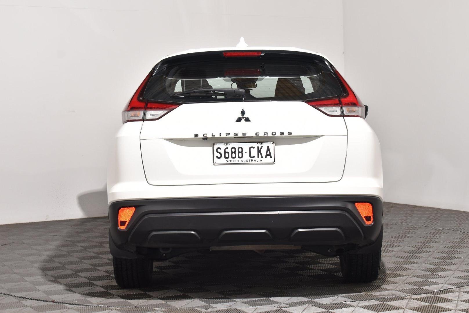 2021 Mitsubishi Eclipse Cross ES — photo 4