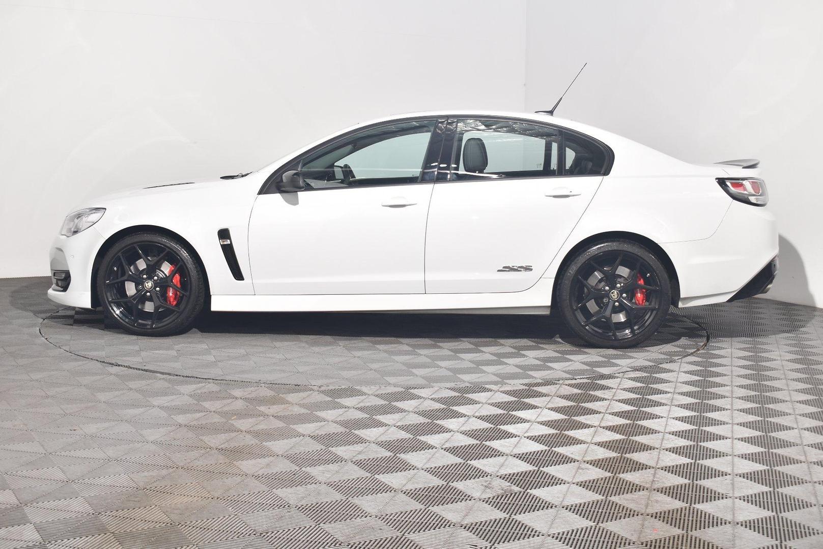 2017 Holden Commodore SS V Redline — photo 11