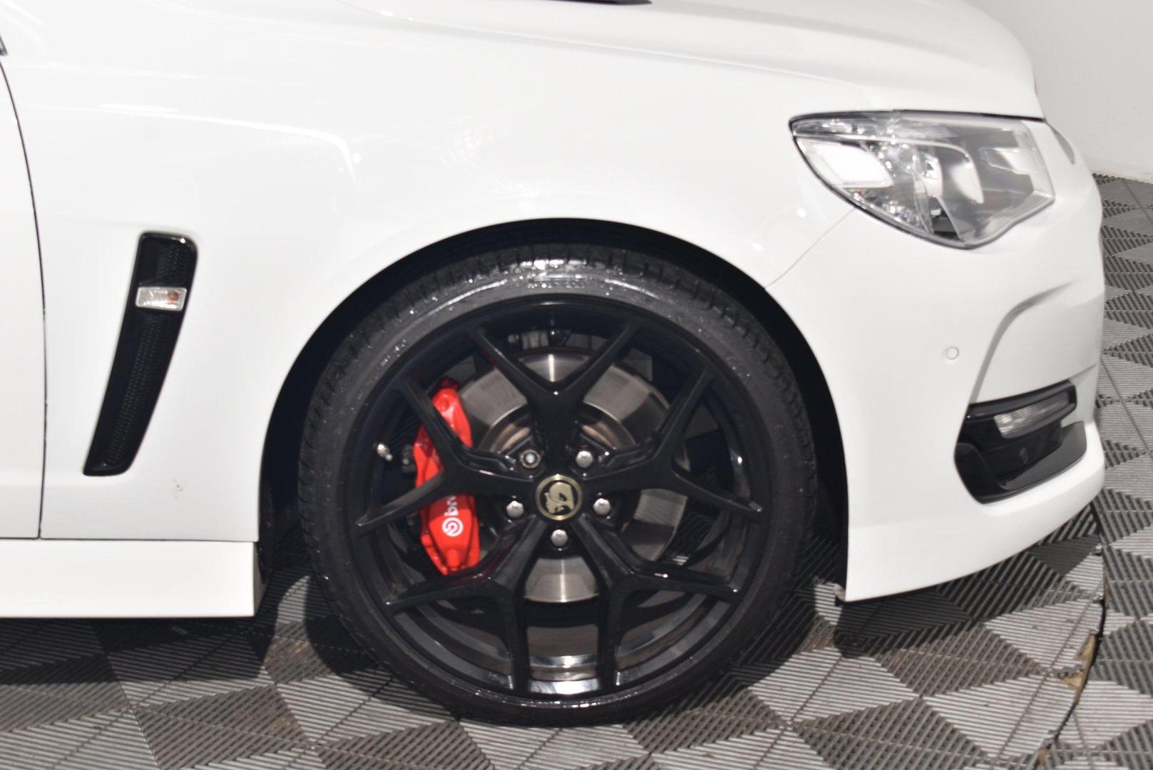 2017 Holden Commodore SS V Redline — photo 17