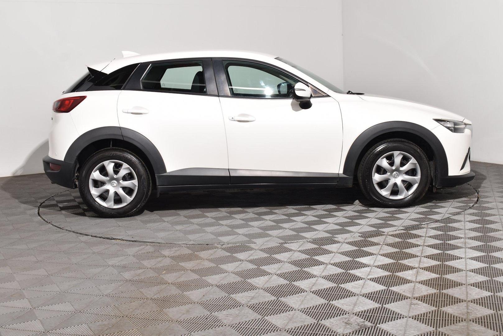 2015 Mazda CX-3 Neo — photo 10