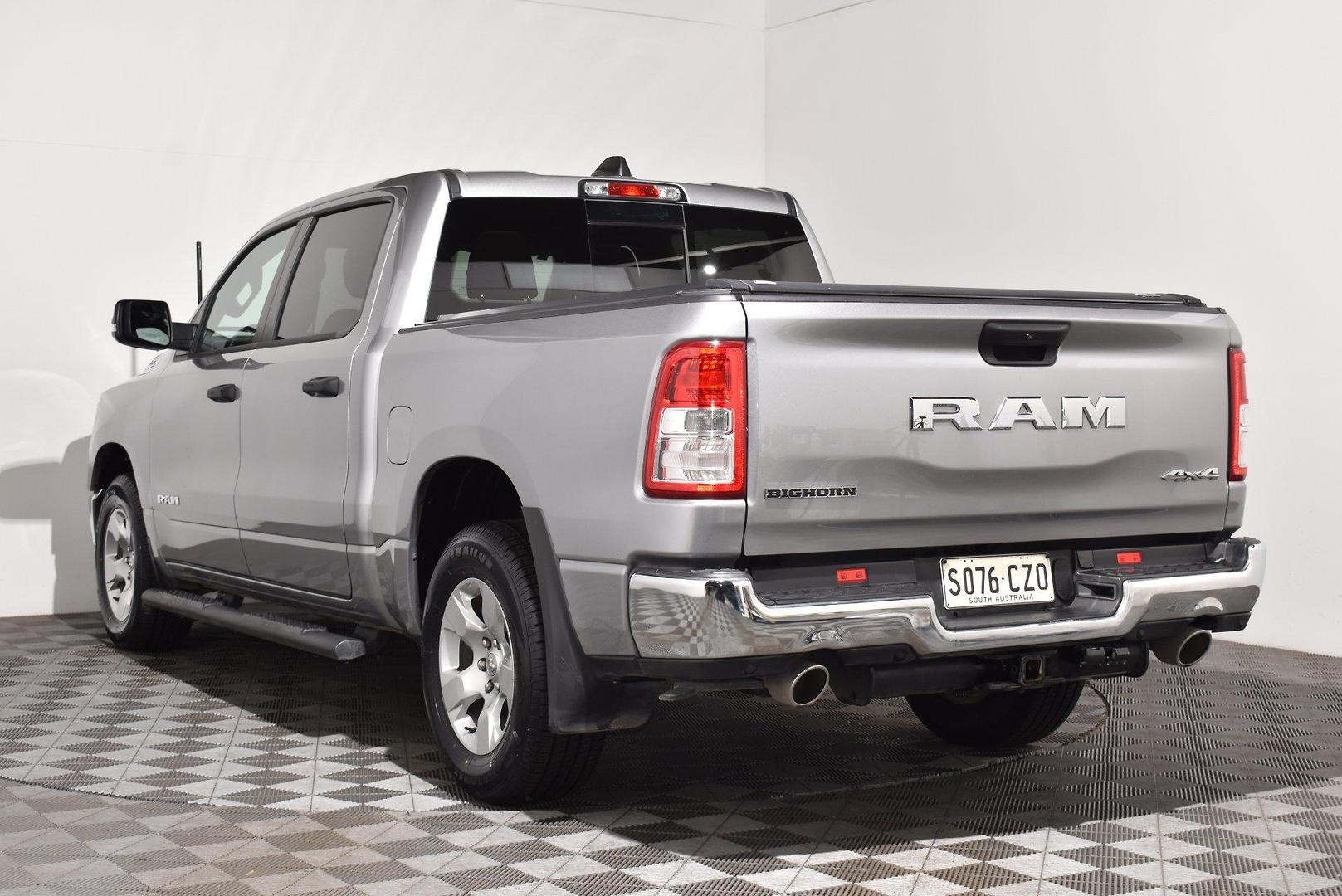 2023 RAM 1500 Big Horn — photo 2