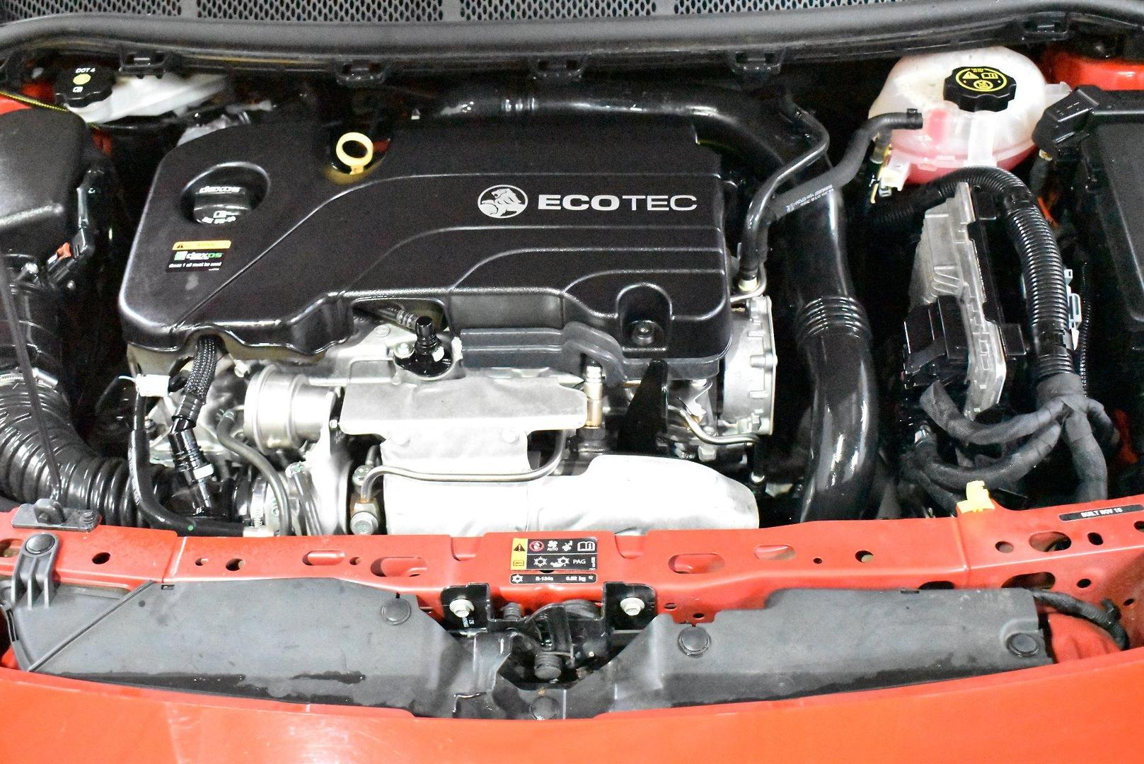 2016 Holden Astra R — photo 17