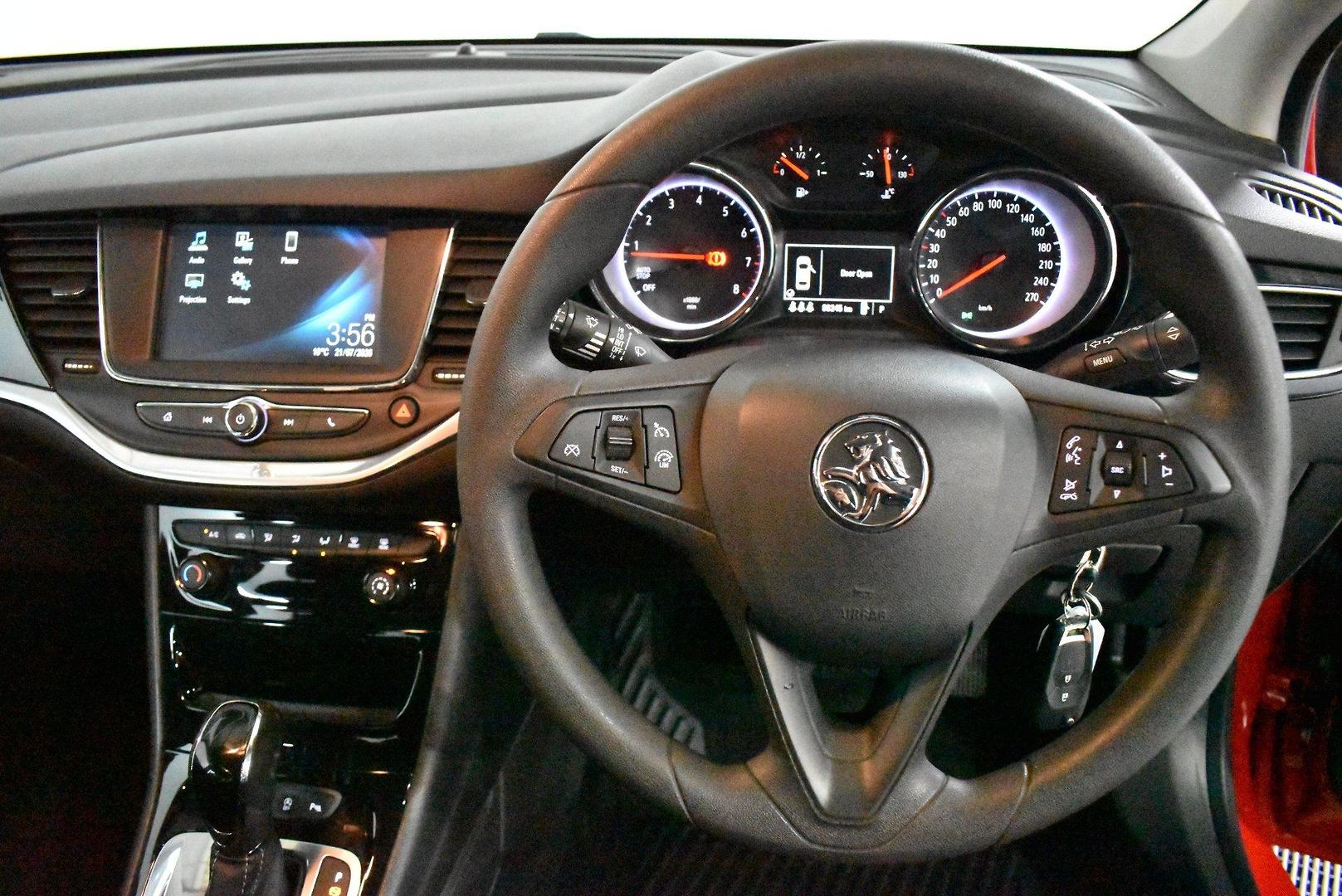 2016 Holden Astra R — photo 5