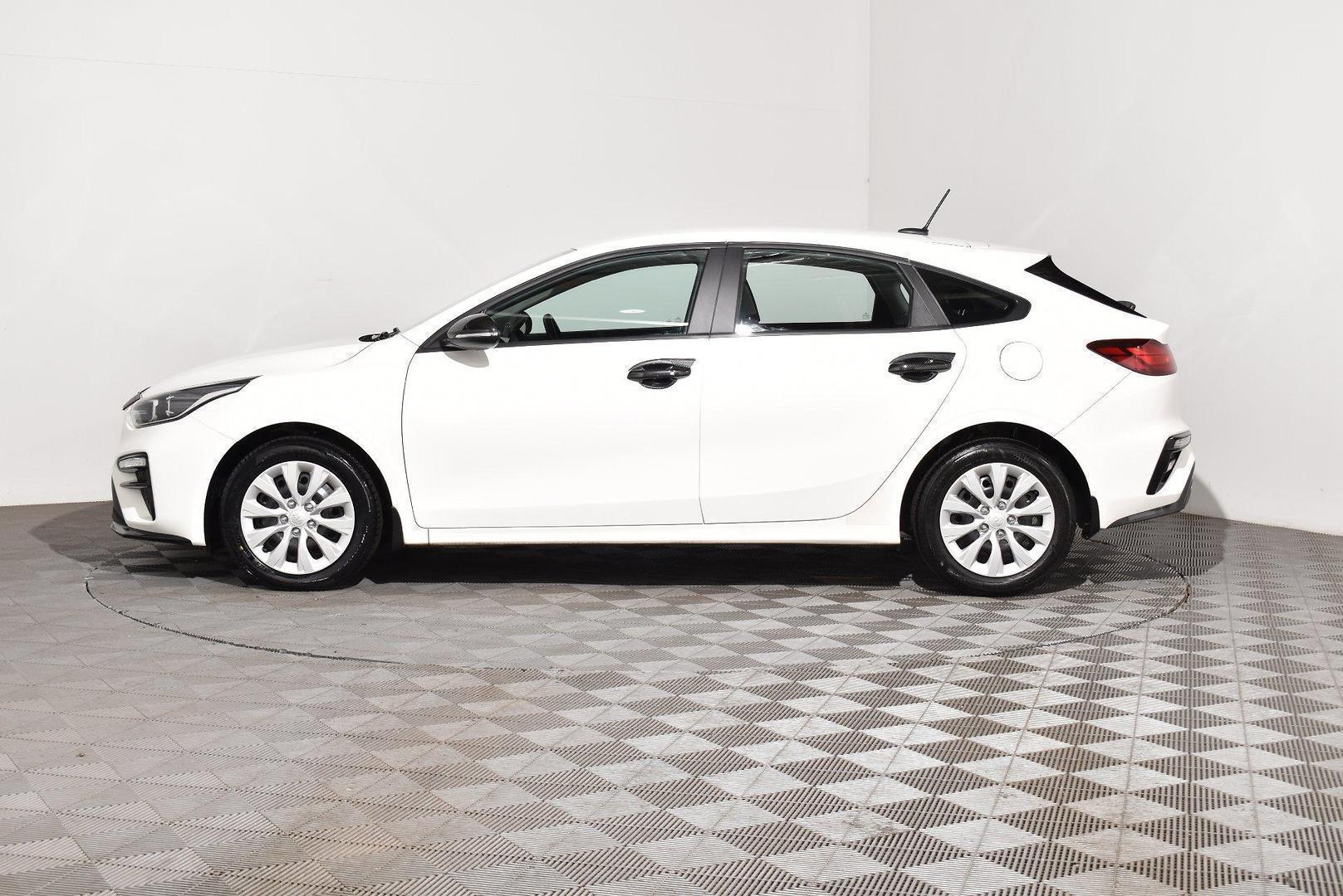 2021 Kia Cerato S — photo 10