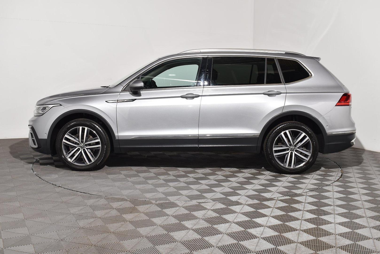 2023 Volkswagen Tiguan 162TSI Elegance Allspace — photo 10