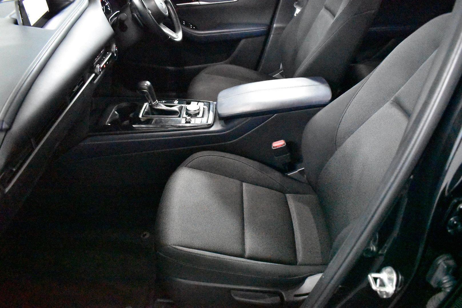 2021 Mazda CX-30 G20 Evolve — photo 7