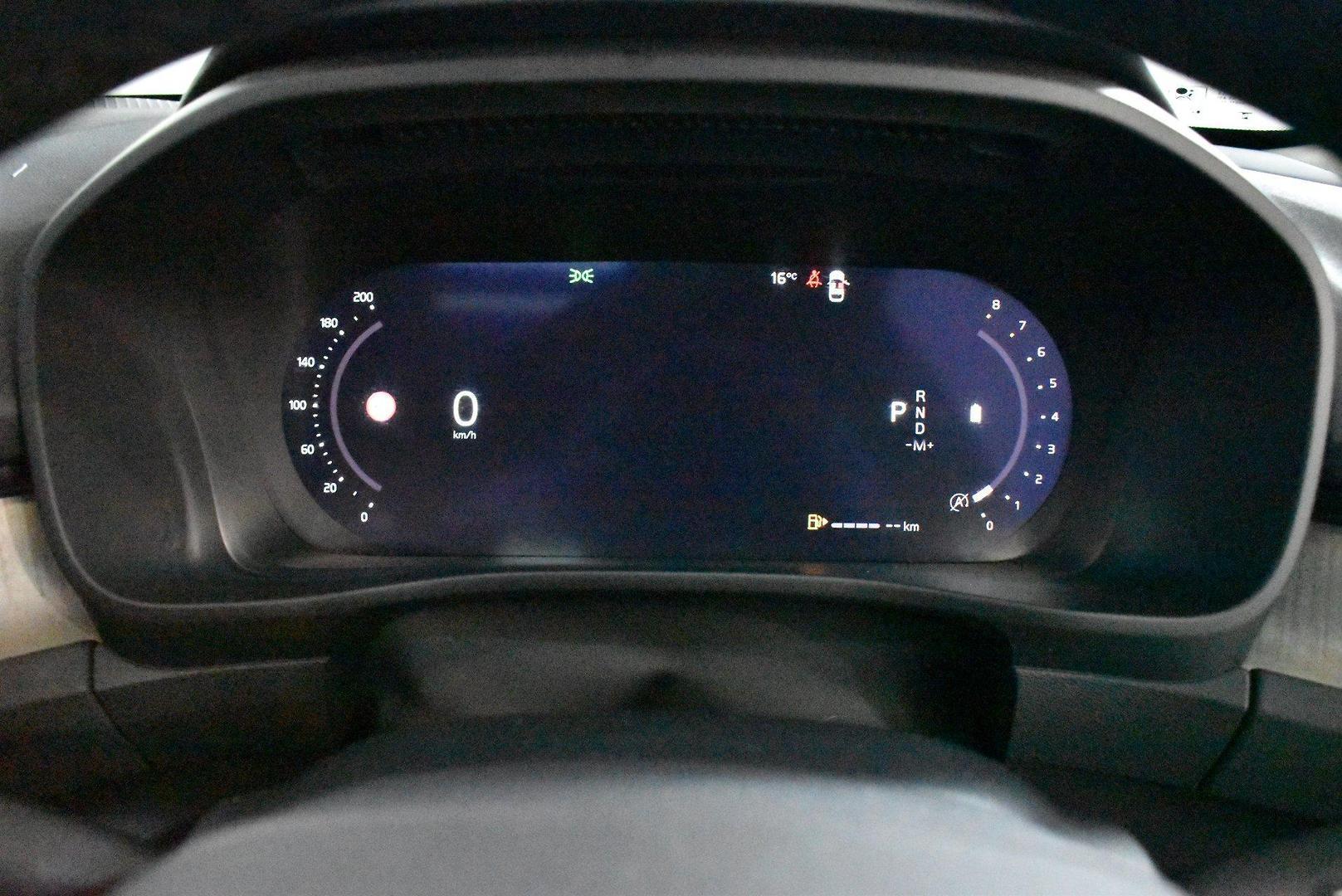 2022 Volvo XC40 Ultimate B5 Dark — photo 24