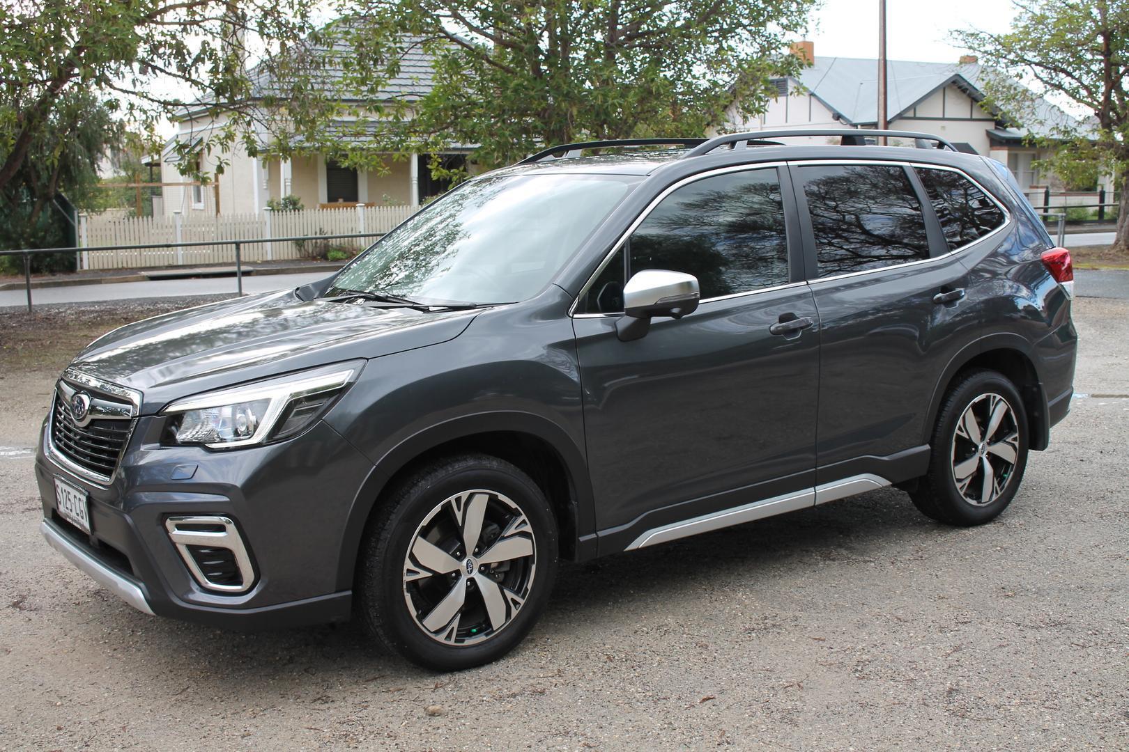 2020 Subaru Forester 25iS — photo 22