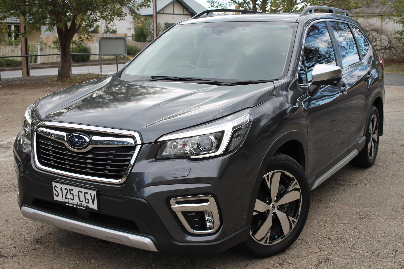 2020 Subaru Forester 25iS — photo 3