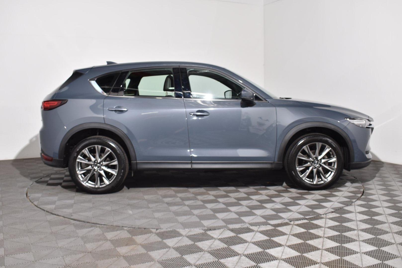 2021 Mazda CX-5 Akera — photo 9
