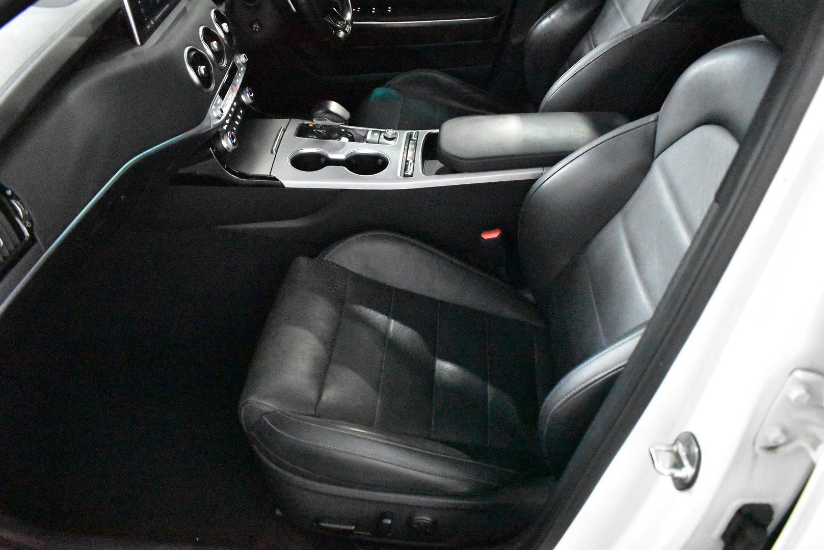 2019 Kia Stinger GT — photo 7