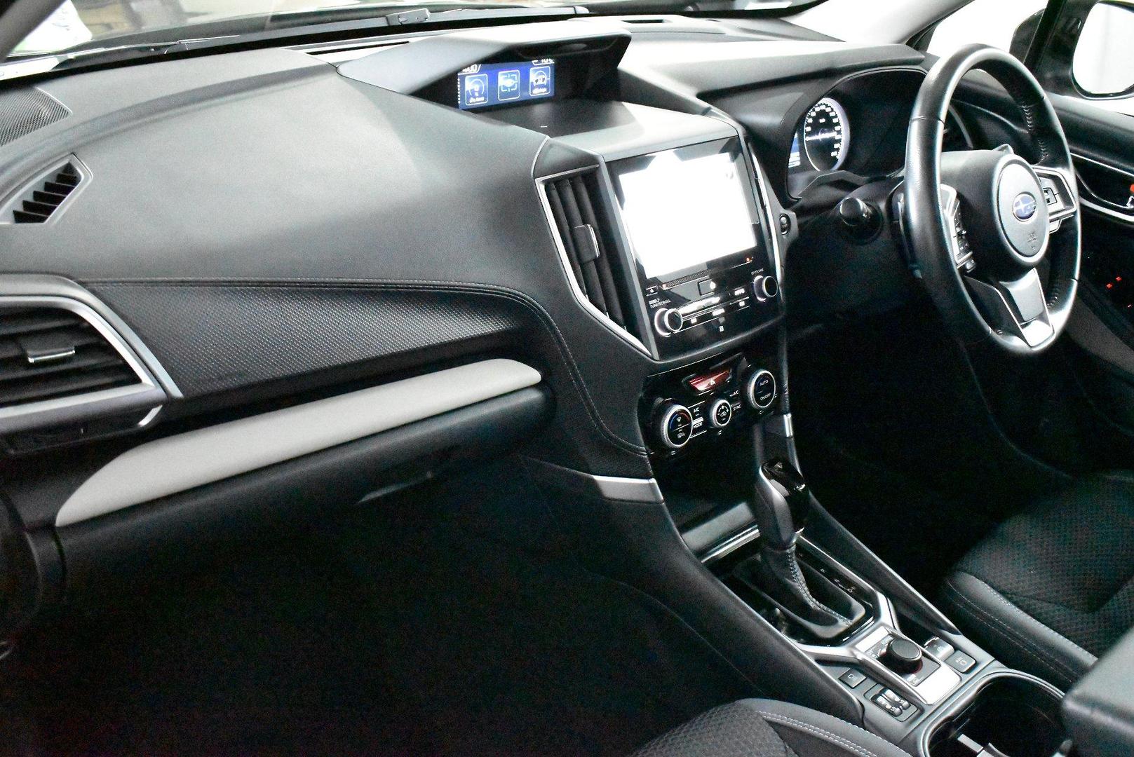 2023 Subaru Forester 25i Premium — photo 6