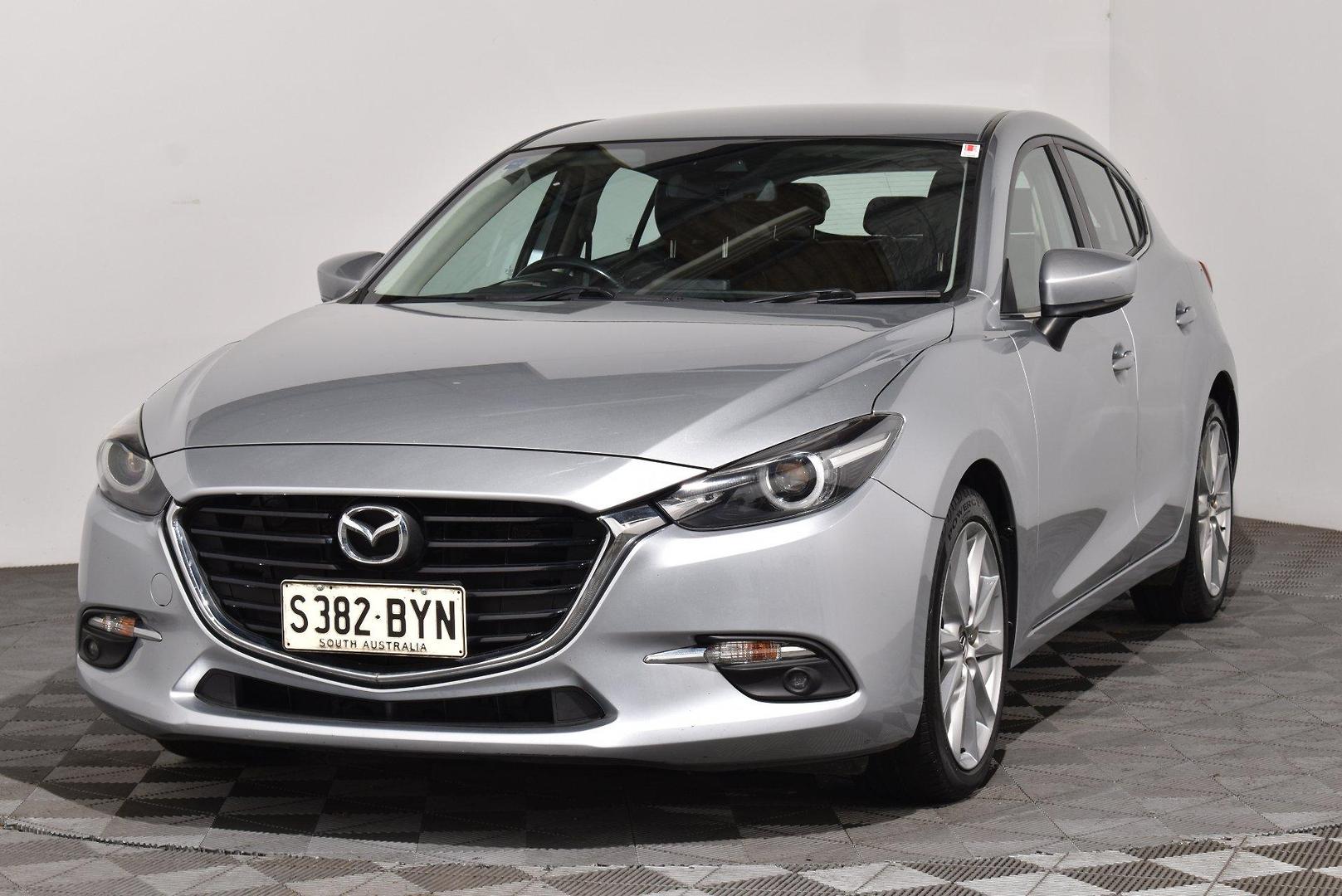 2018 Mazda 3 SP25 GT — photo 13