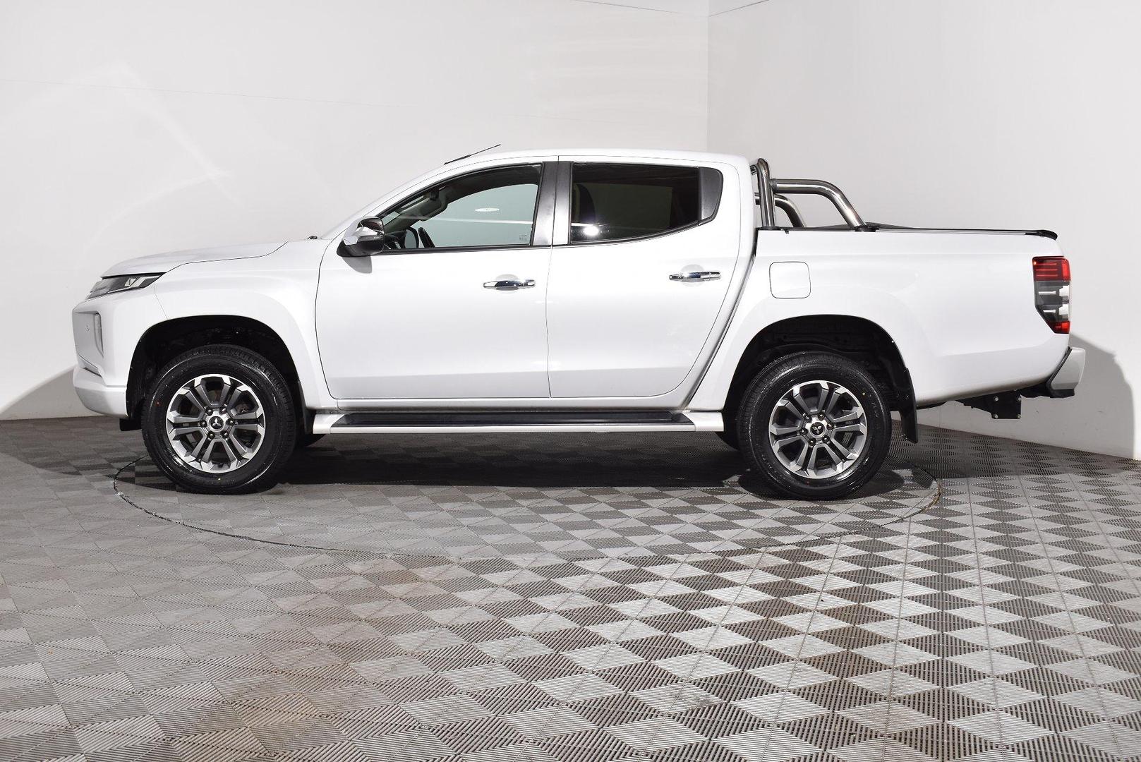 2021 Mitsubishi Triton GLS — photo 11