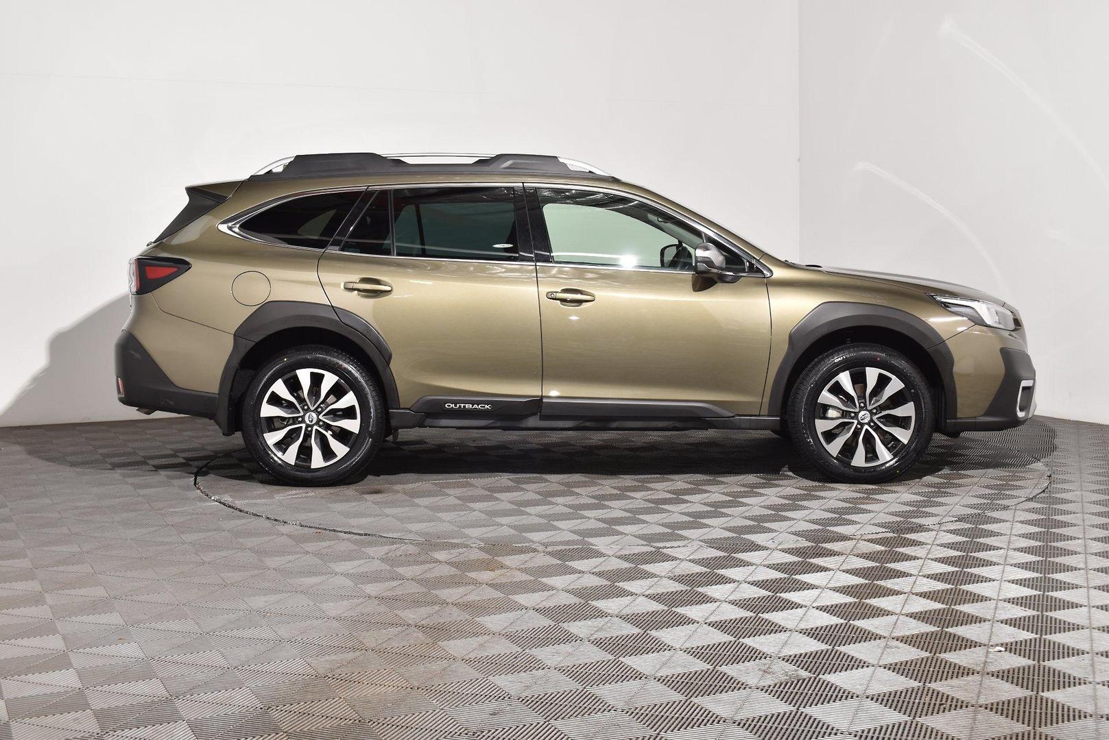 2023 Subaru Outback AWD Touring XT — photo 10