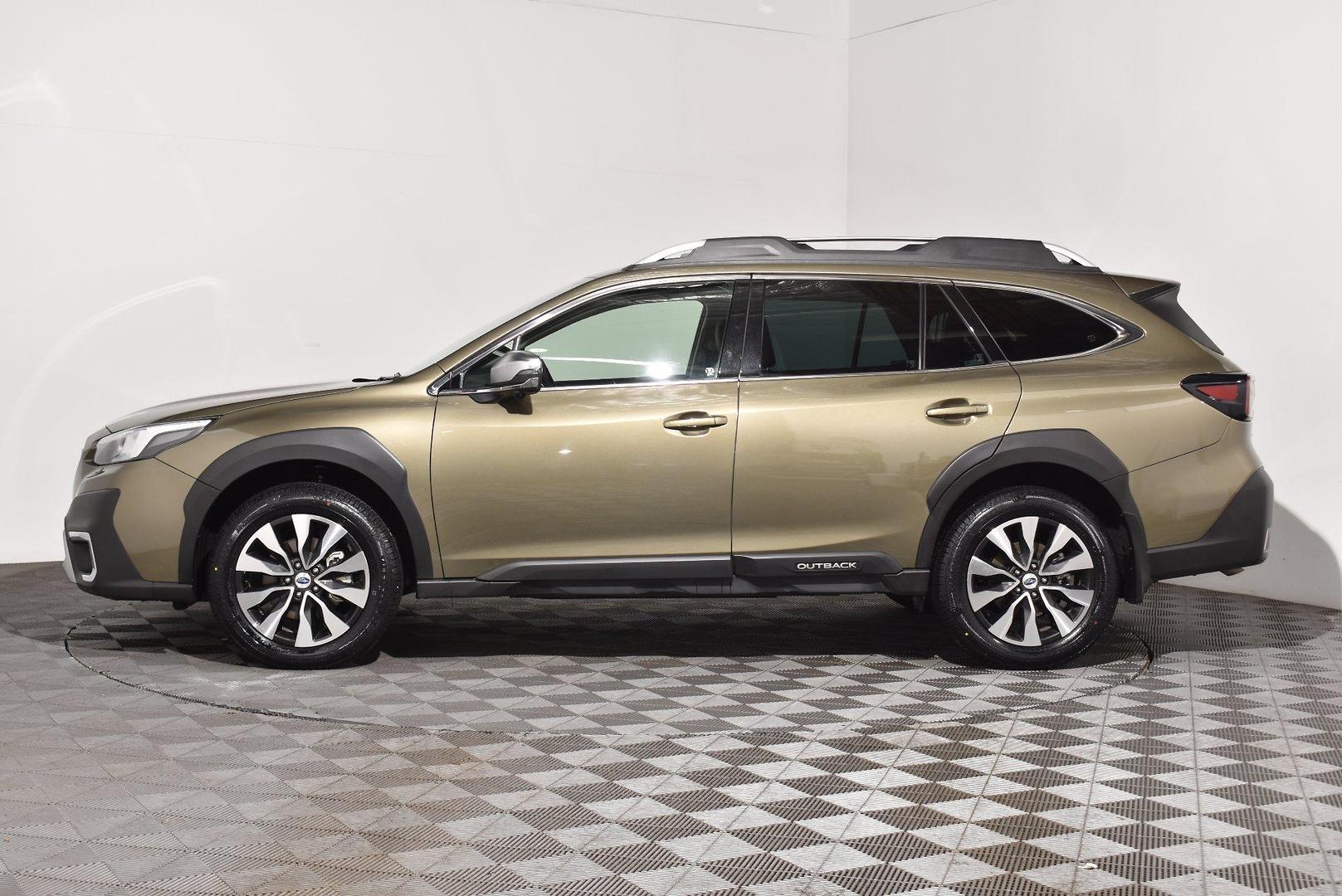 2023 Subaru Outback AWD Touring XT — photo 11