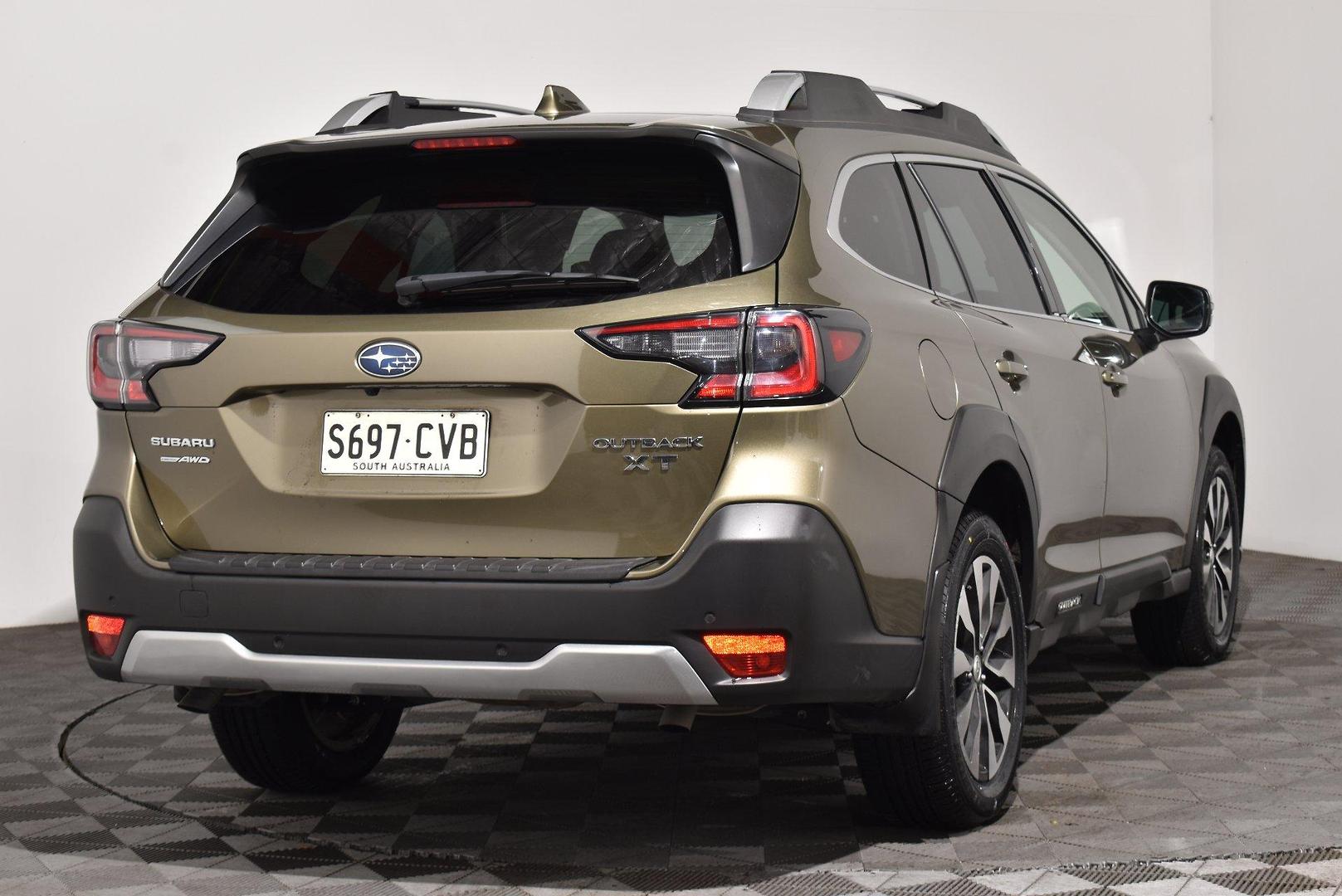 2023 Subaru Outback AWD Touring XT — photo 14