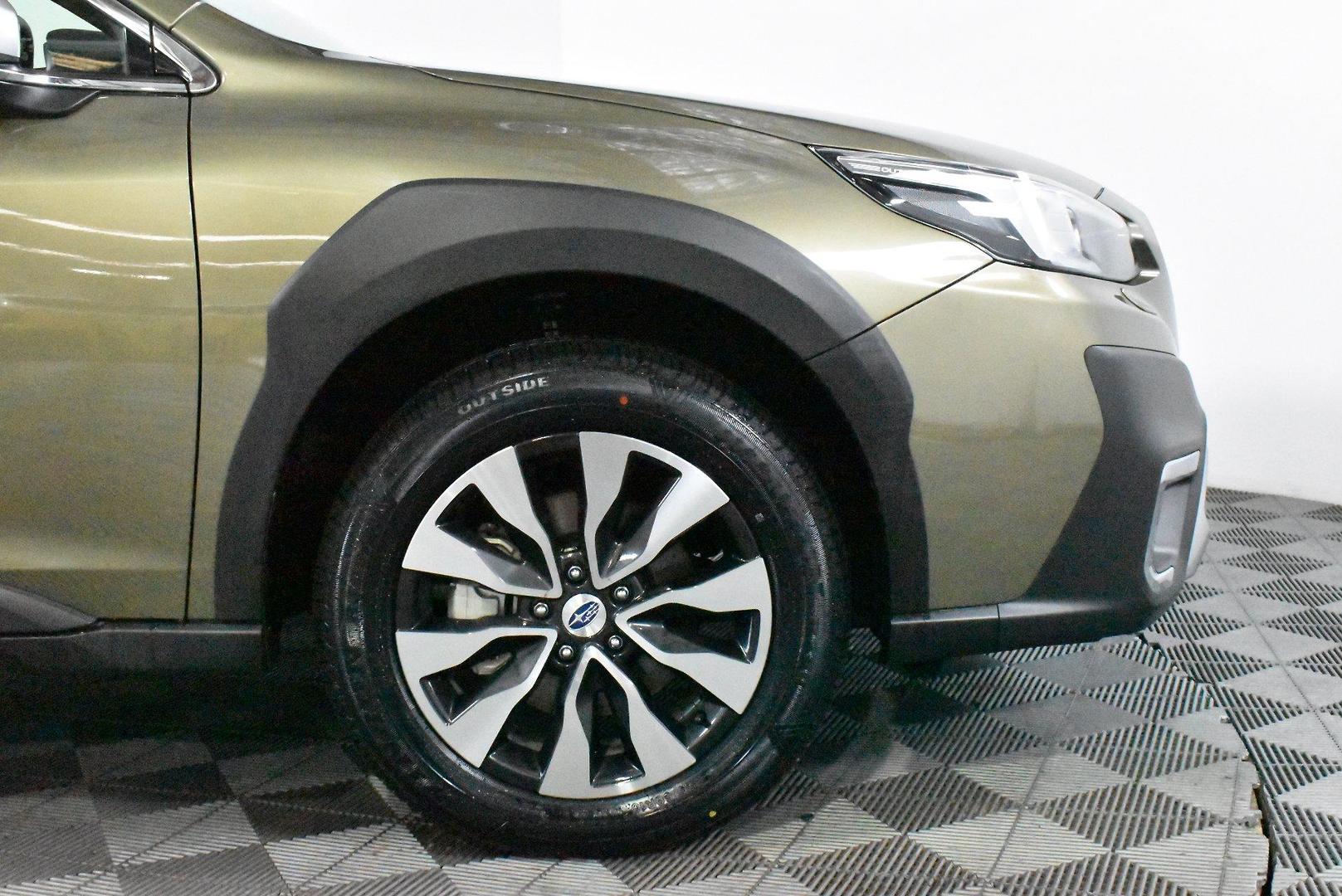 2023 Subaru Outback AWD Touring XT — photo 18