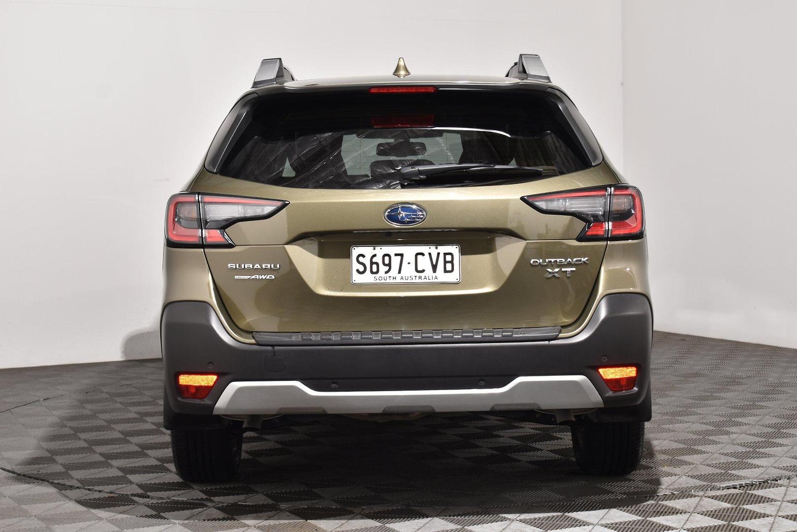 2023 Subaru Outback AWD Touring XT — photo 4