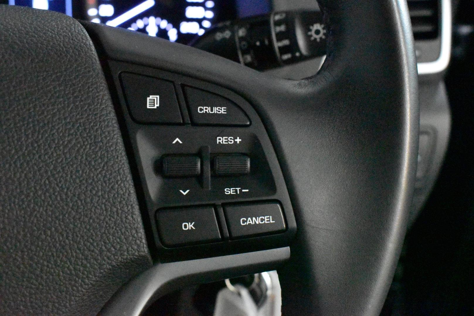 2017 Hyundai Tucson Active X — photo 22