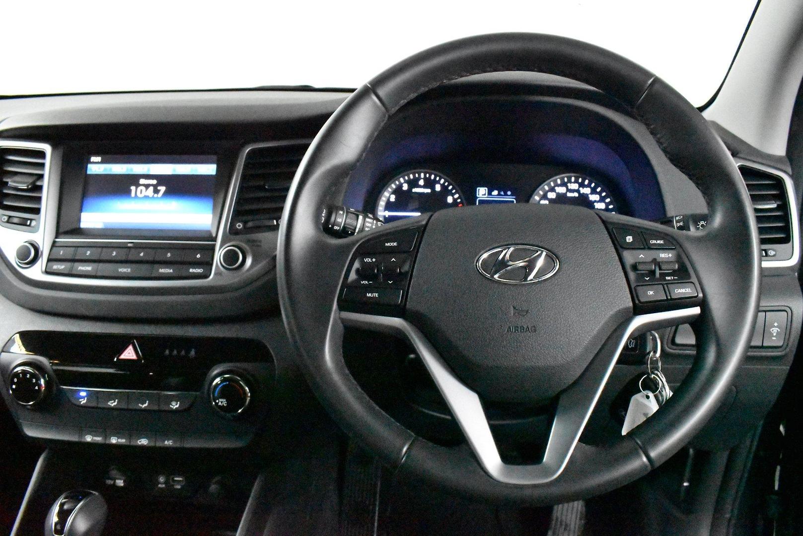 2017 Hyundai Tucson Active X — photo 5