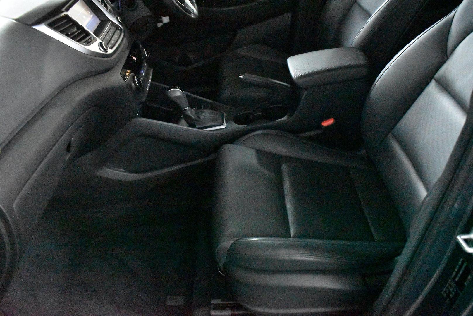 2017 Hyundai Tucson Active X — photo 7