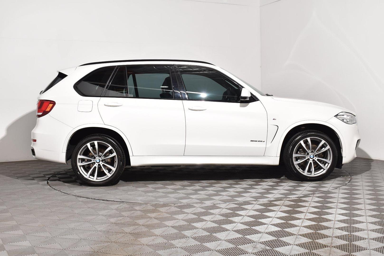 2016 BMW X5 sDrive25d — photo 10