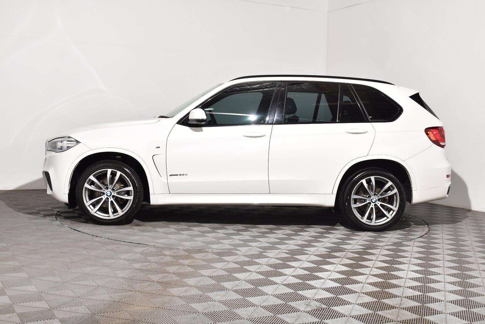 2016 BMW X5 sDrive25d — photo 11