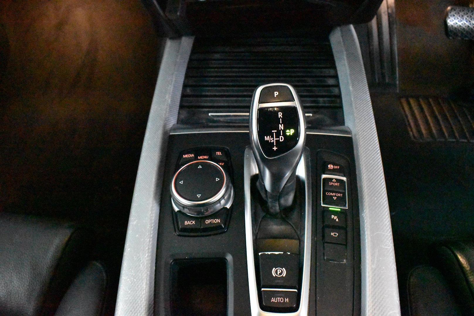 2016 BMW X5 sDrive25d — photo 20
