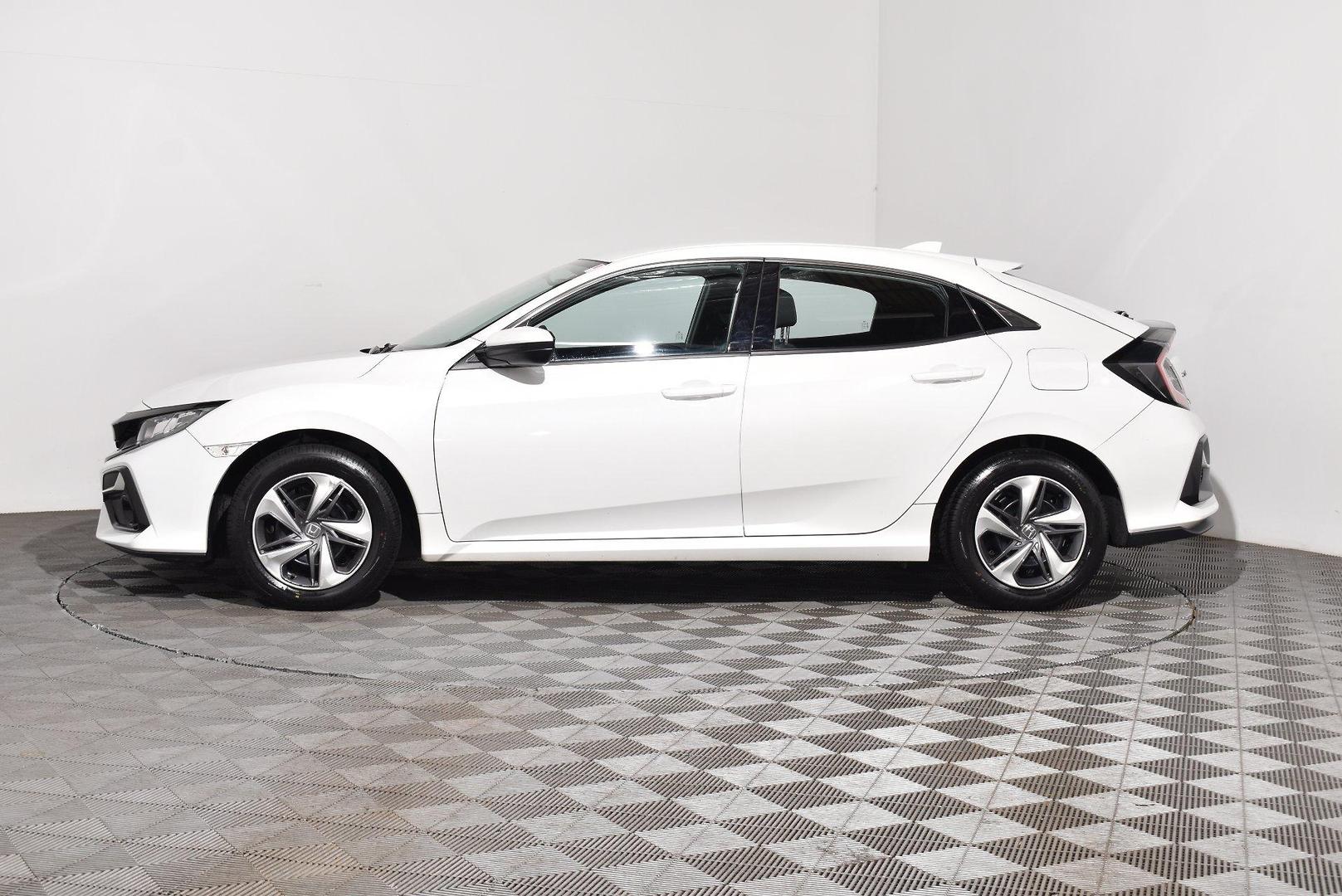 2020 Honda Civic VTi — photo 10