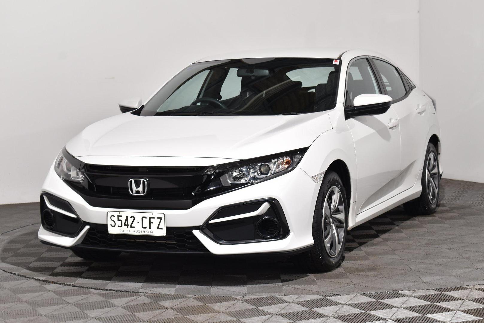 2020 Honda Civic VTi — photo 13
