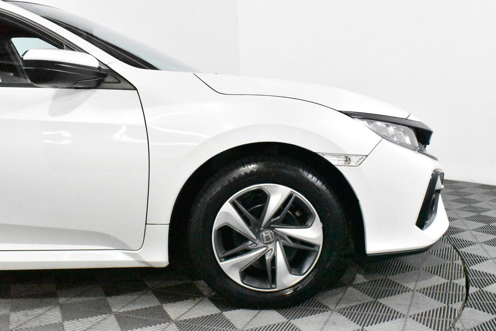 2020 Honda Civic VTi — photo 18