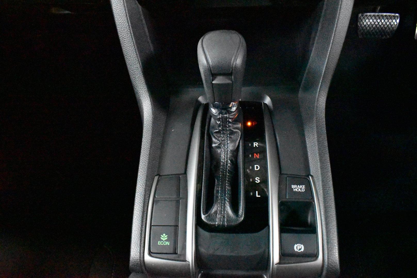 2020 Honda Civic VTi — photo 20