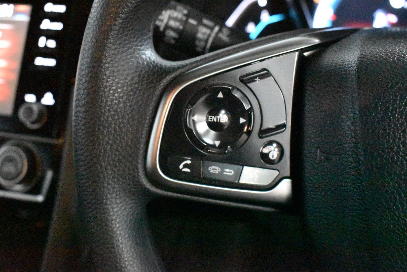 2020 Honda Civic VTi — photo 21