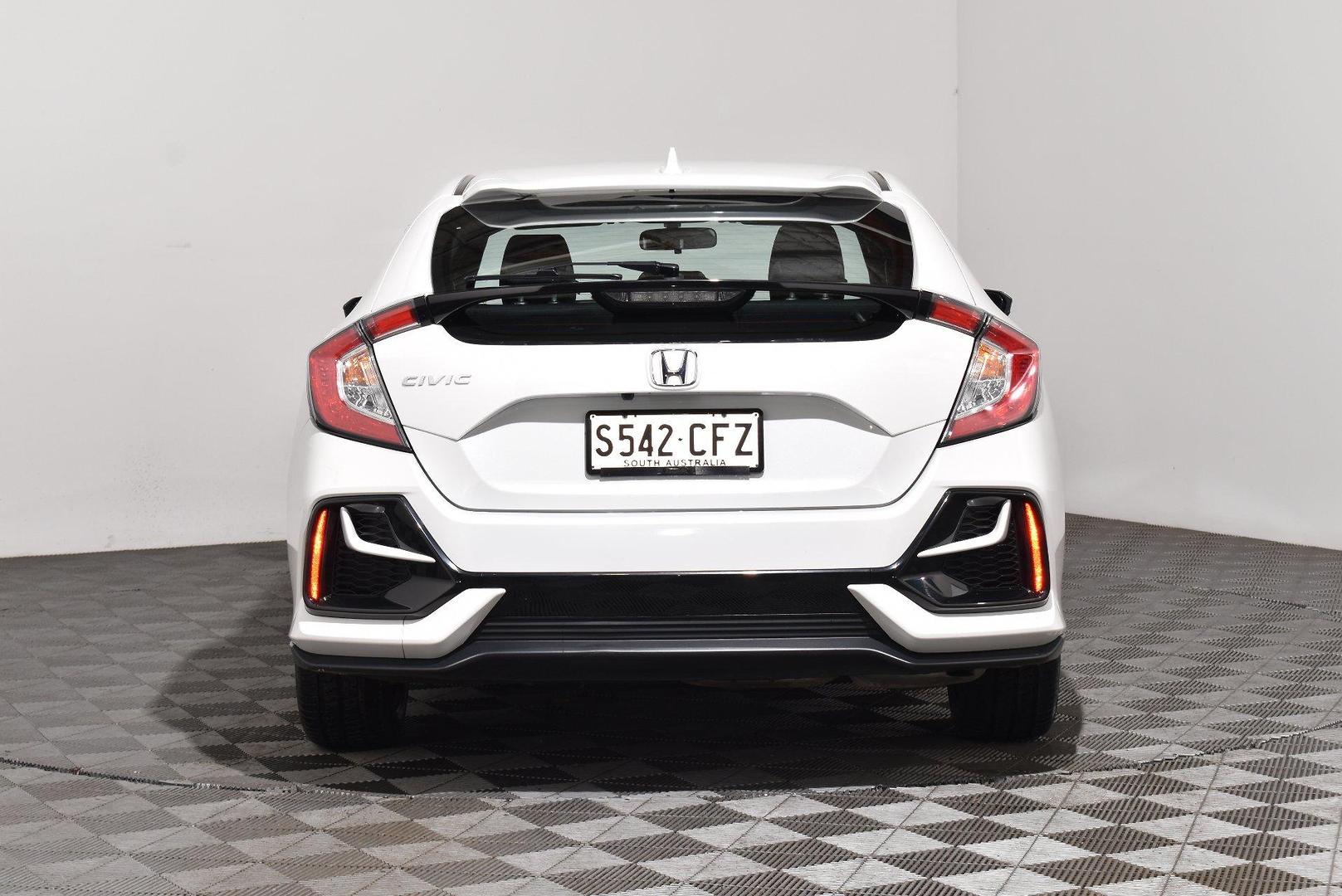 2020 Honda Civic VTi — photo 4
