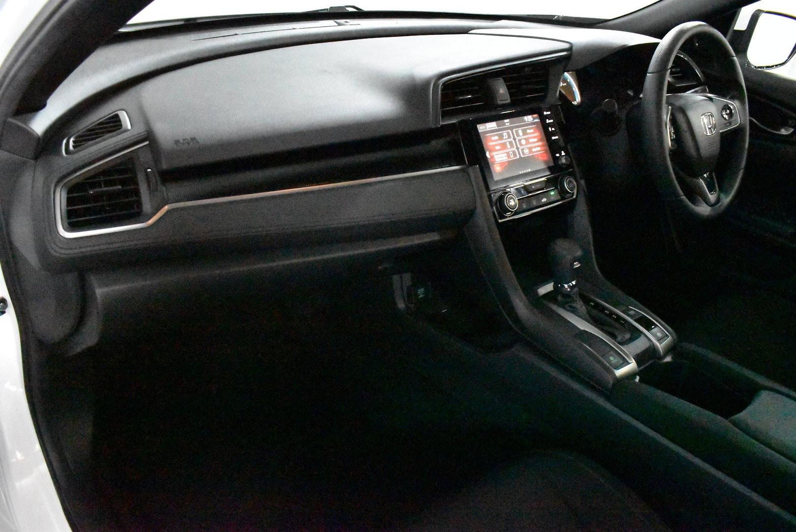 2020 Honda Civic VTi — photo 6