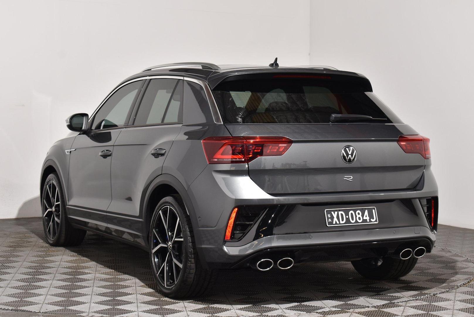2022 Volkswagen T-Roc R — photo 2