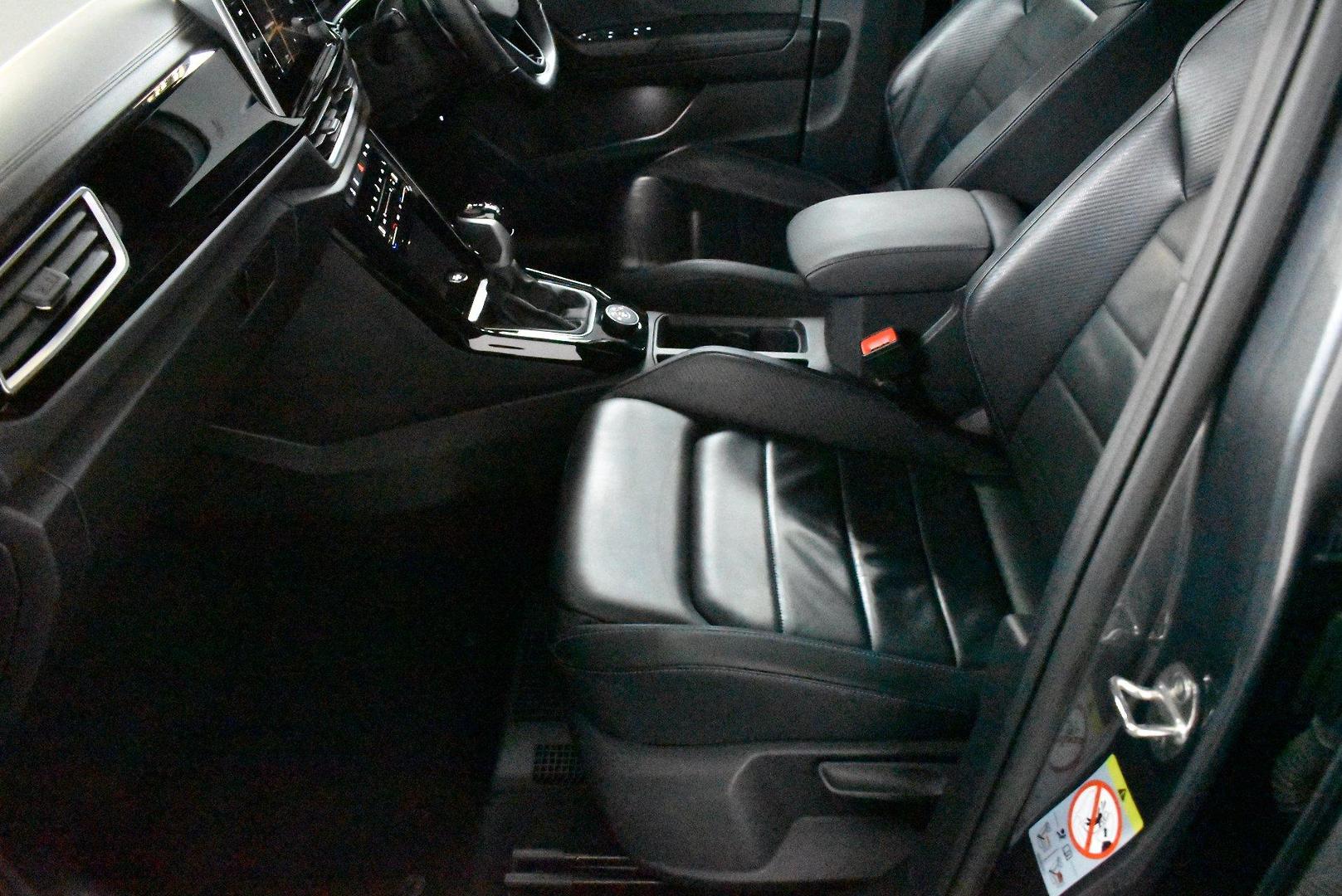 2022 Volkswagen T-Roc R — photo 7