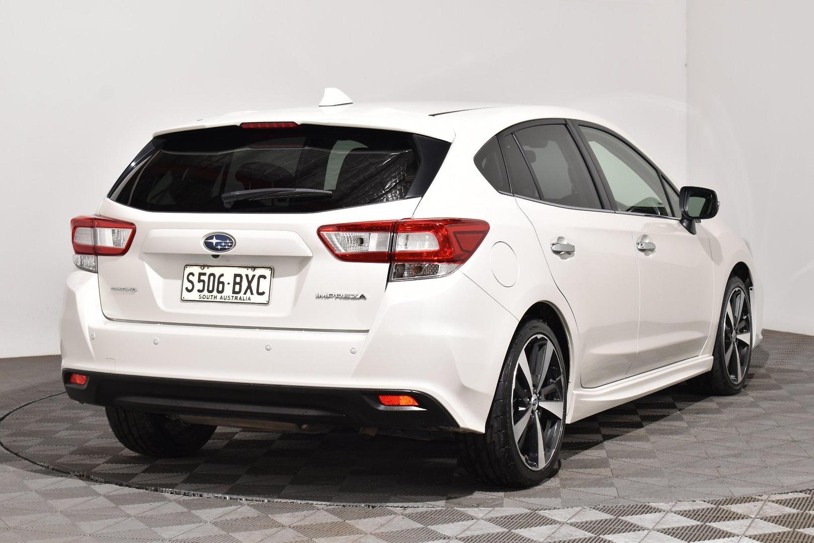 2018 Subaru Impreza 20iS — photo 2