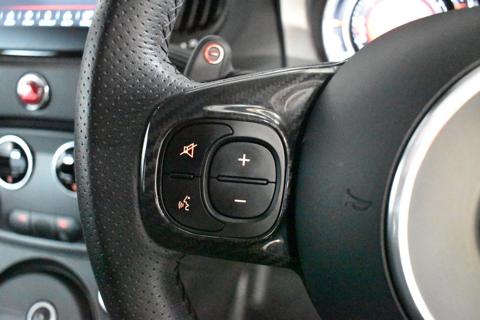 2024 Abarth 695 Competizione — photo 20