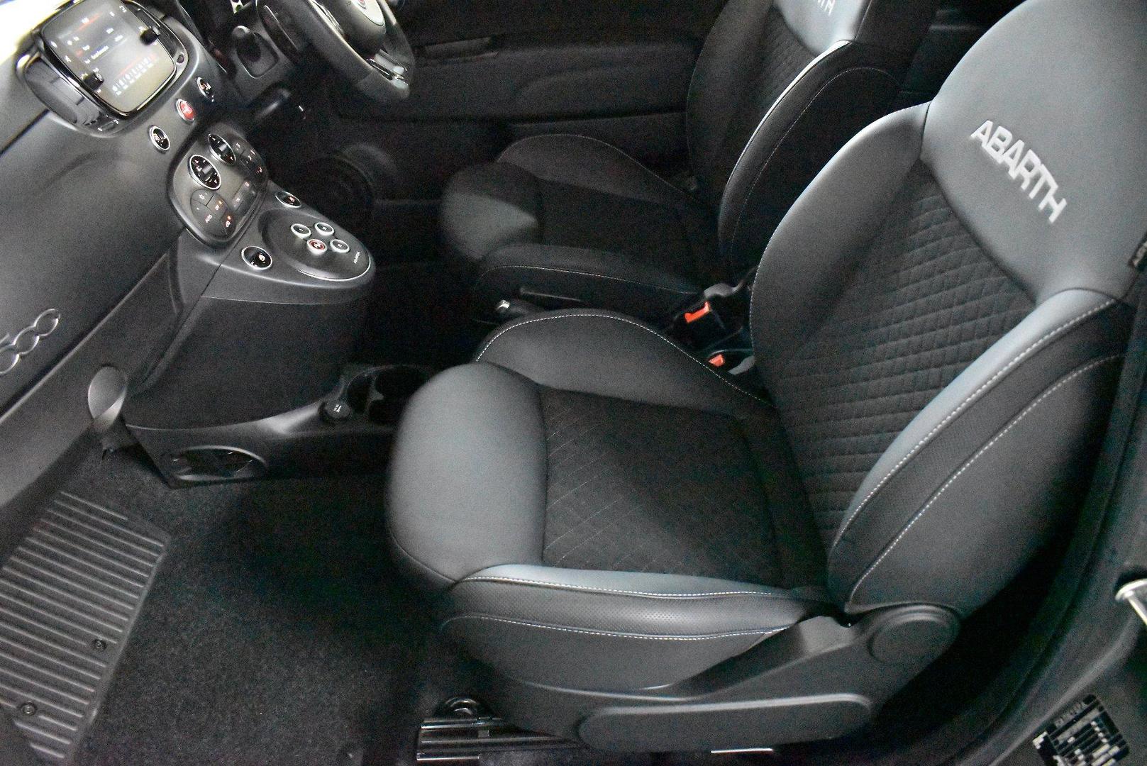 2024 Abarth 695 Competizione — photo 7